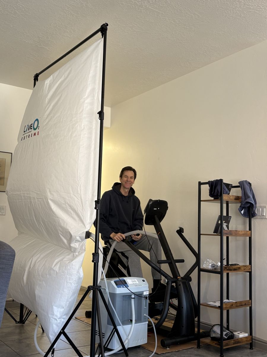 LiveO2 Extreme Adaptive Contrast Oxygen Training System - Hypoxic Exercise Equipment