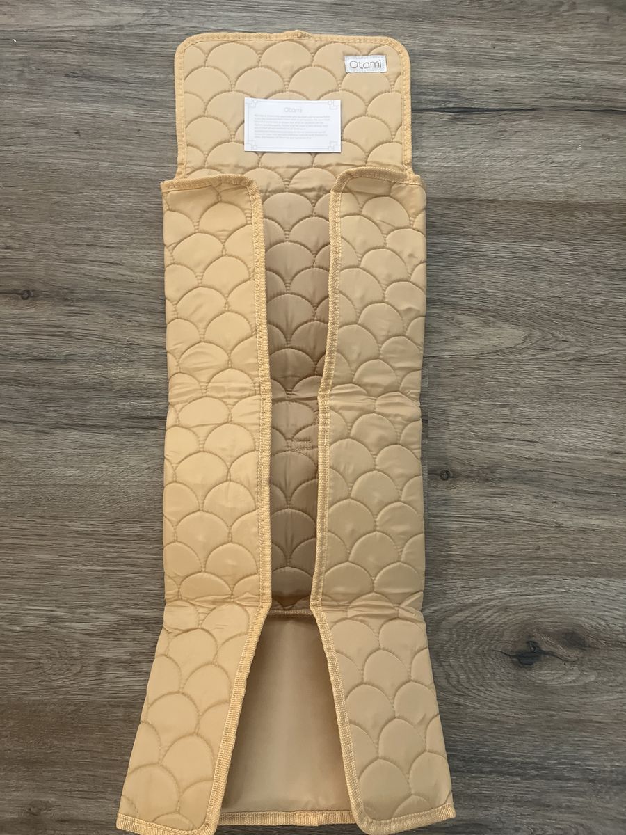 Otami Quilted Changing Pad Portable Tan Scalloped Design Travel Mat