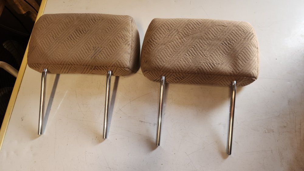 Rear head rests for 2001 4Runner
