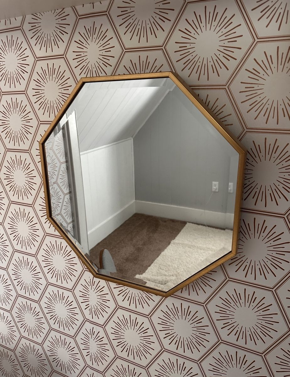 Gold Octagonal Wall Mirror - Modern Geometric Design Decor