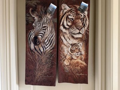 African Safari bedroom decor and Full size bedspread.
