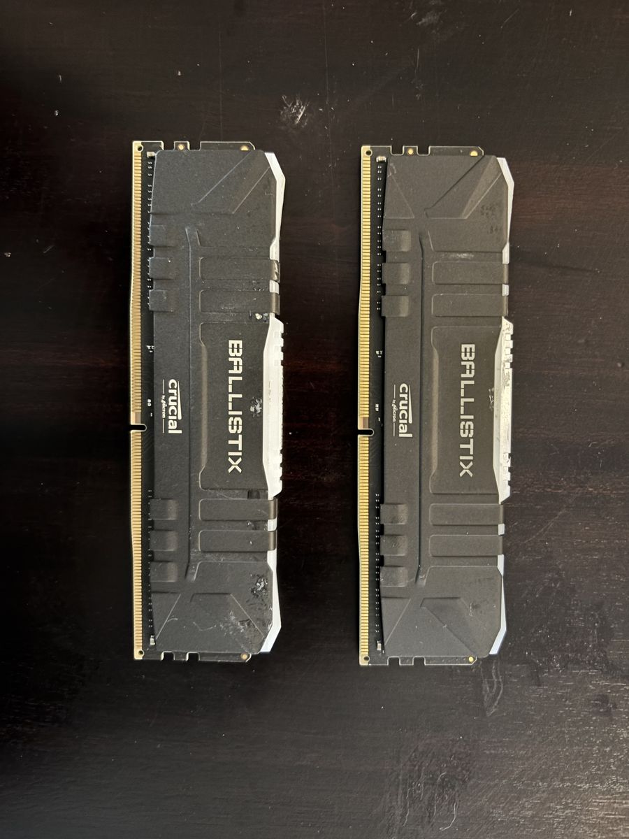 Crucial Ballistix BL2K8G36C16U4B 16GB (2x8GB) DDR4-3600 CL16 Desktop Gaming RAM Kit