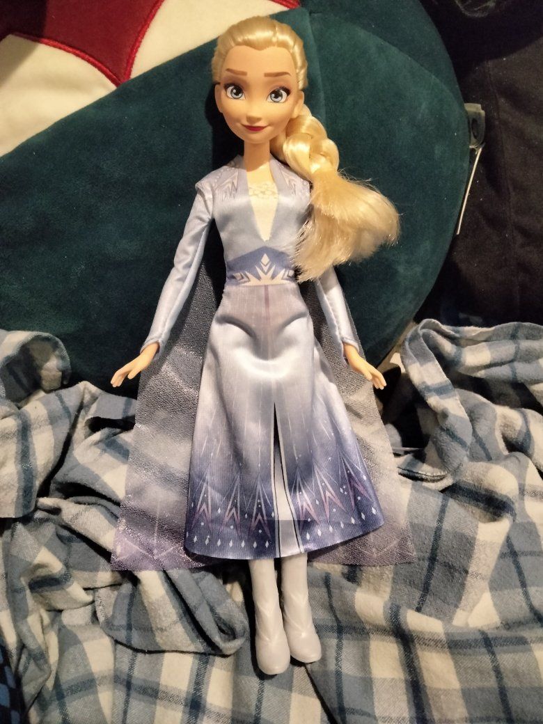 Elsa doll