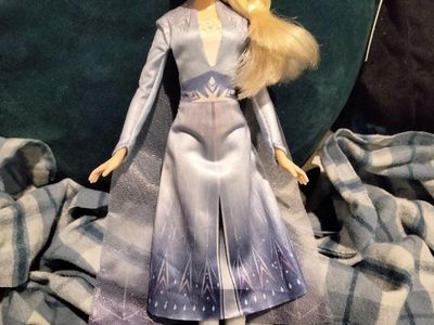 Elsa doll