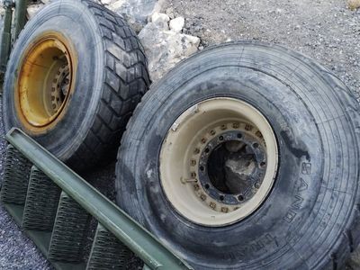 20x10 Military Wheels with 10x13.25 lug pattern