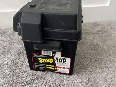 NOCO Snap-Top Marine / RV Battery Box (Group 24-31)