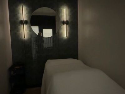 Turnkey Esthetician Suite – Fully Furnished & Ready for Clients