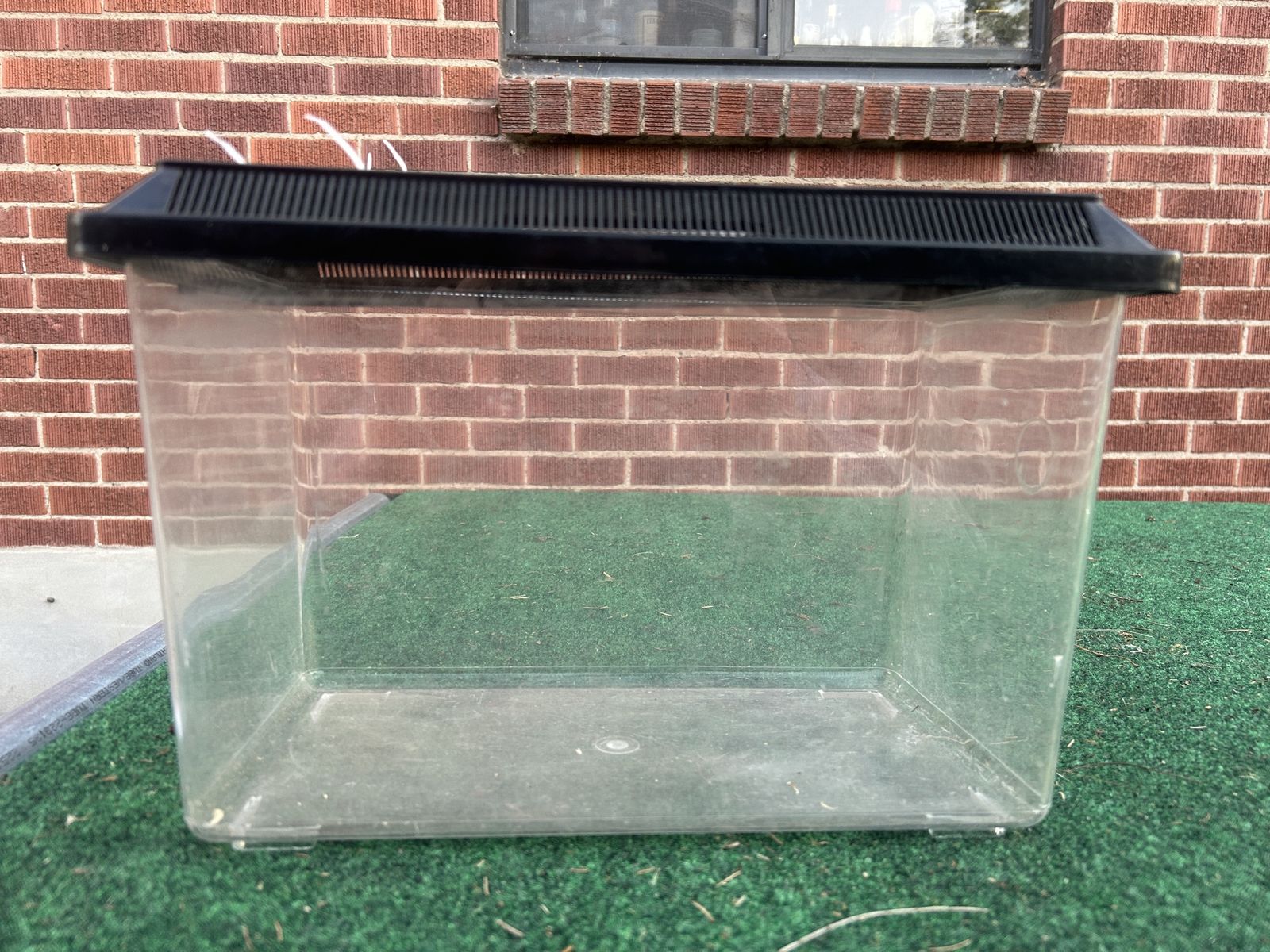 3.5 gallon critter keeper