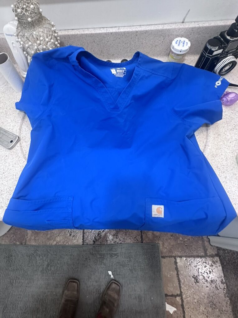 Womens carhart Scrubs