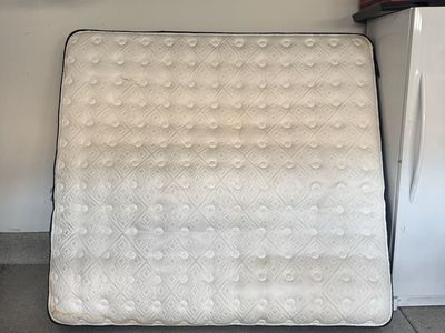 King Mattress (Sterns and Foster)
