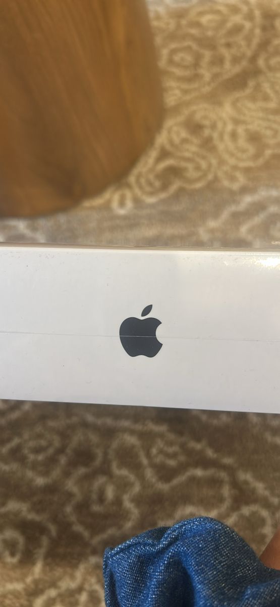 Apple iPad (8th Gen) 32GB Wi-Fi Space Gray - MYL92LL/A - Sealed in Box