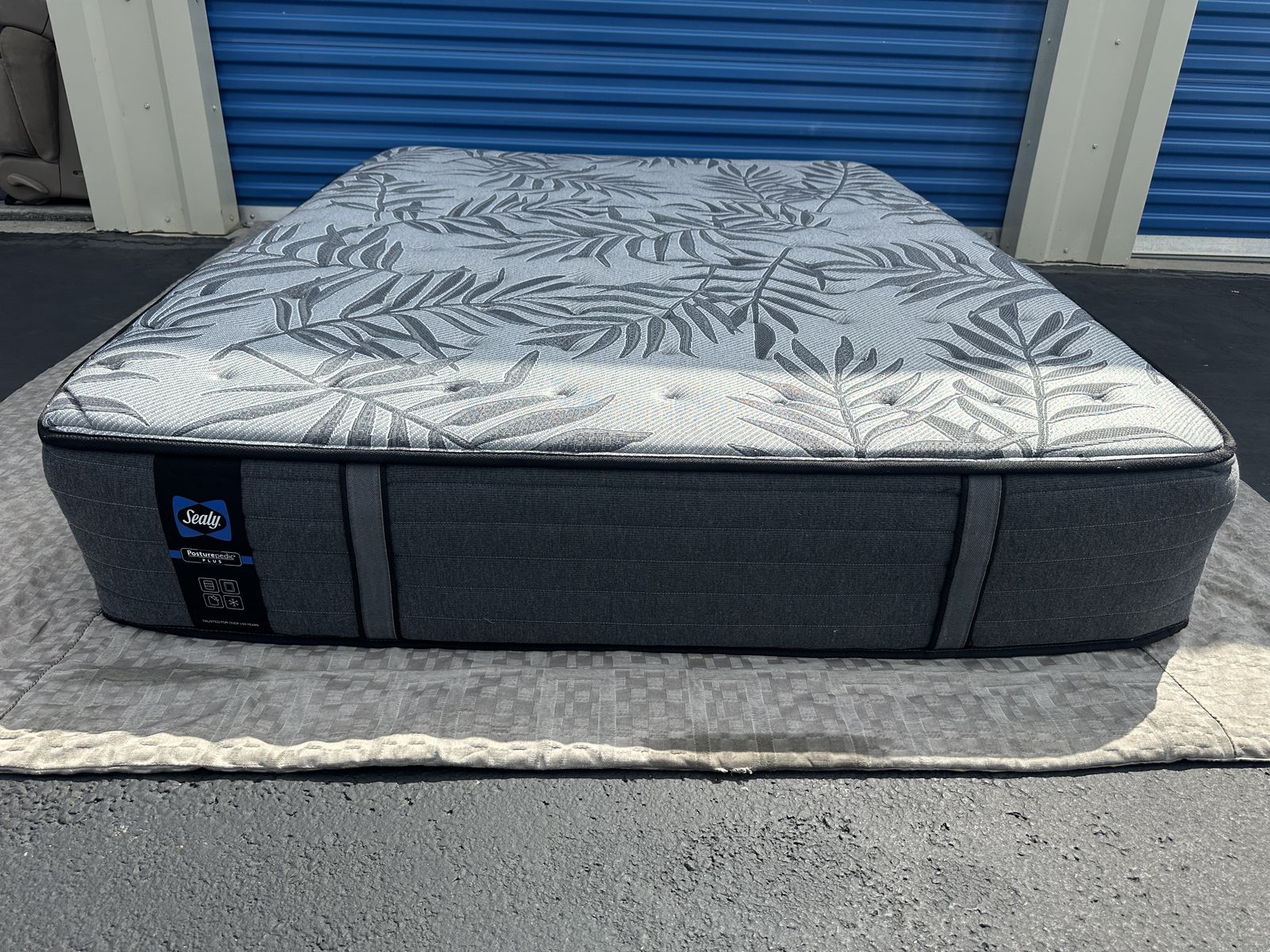 Comfortable Sealy Posturepedic Plus Queen Mattress