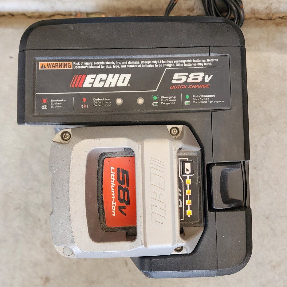 ECHO 58v Quick Charge Station with 4 Ah Battery