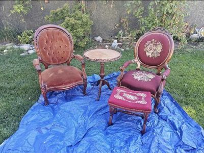 🪑 Vintage Victorian Parlor Chair Set (4 Pieces)