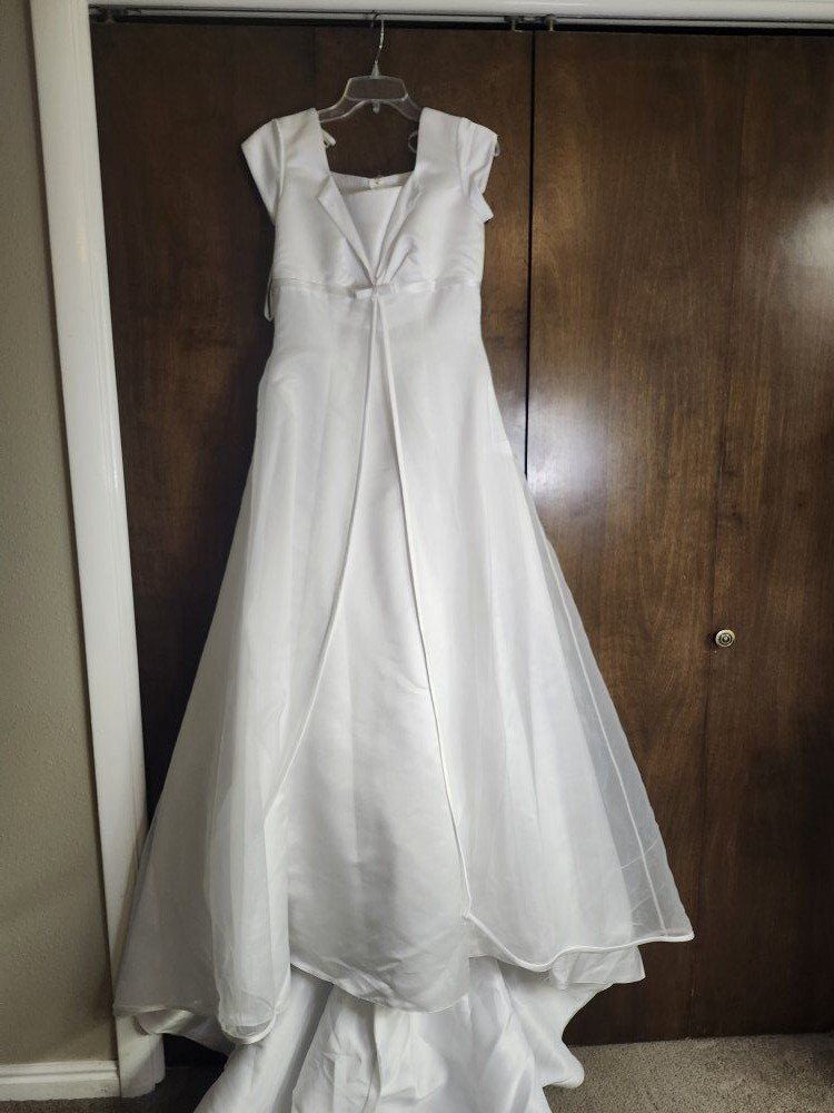 wedding dress