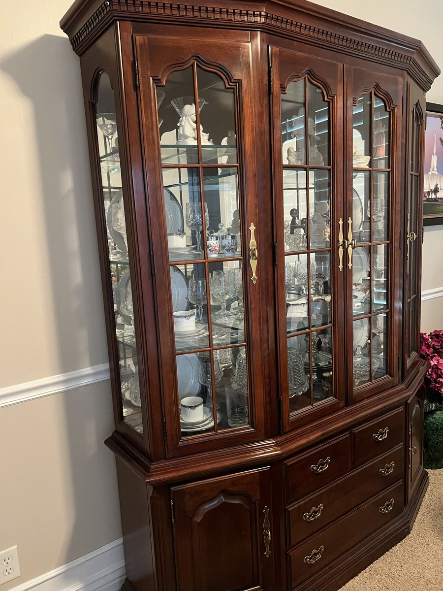 Thomasville Dining Room Set