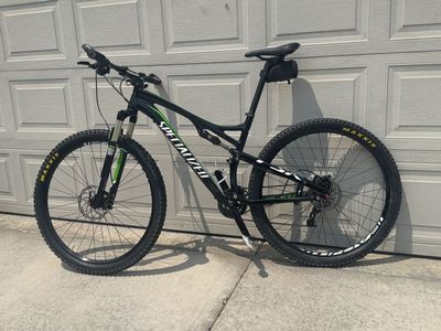 2016 Specialized Epic XL Mountain Bike