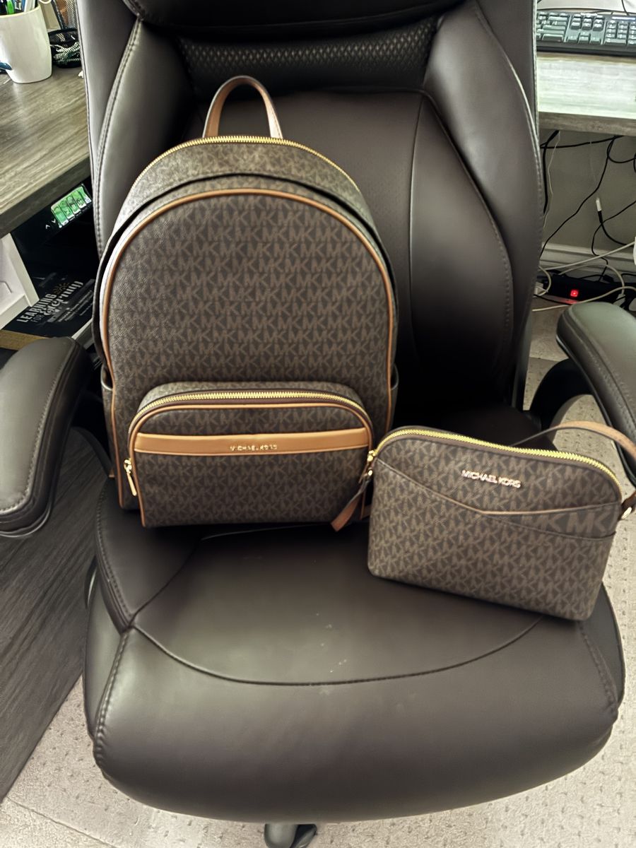 Michael Kors Backpack + Crossbody Set – Excellent