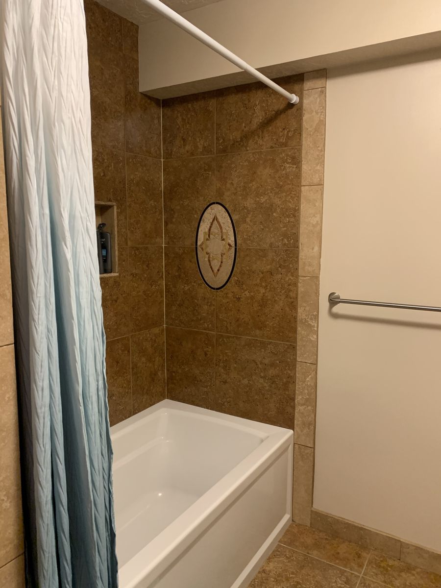 Main image 12