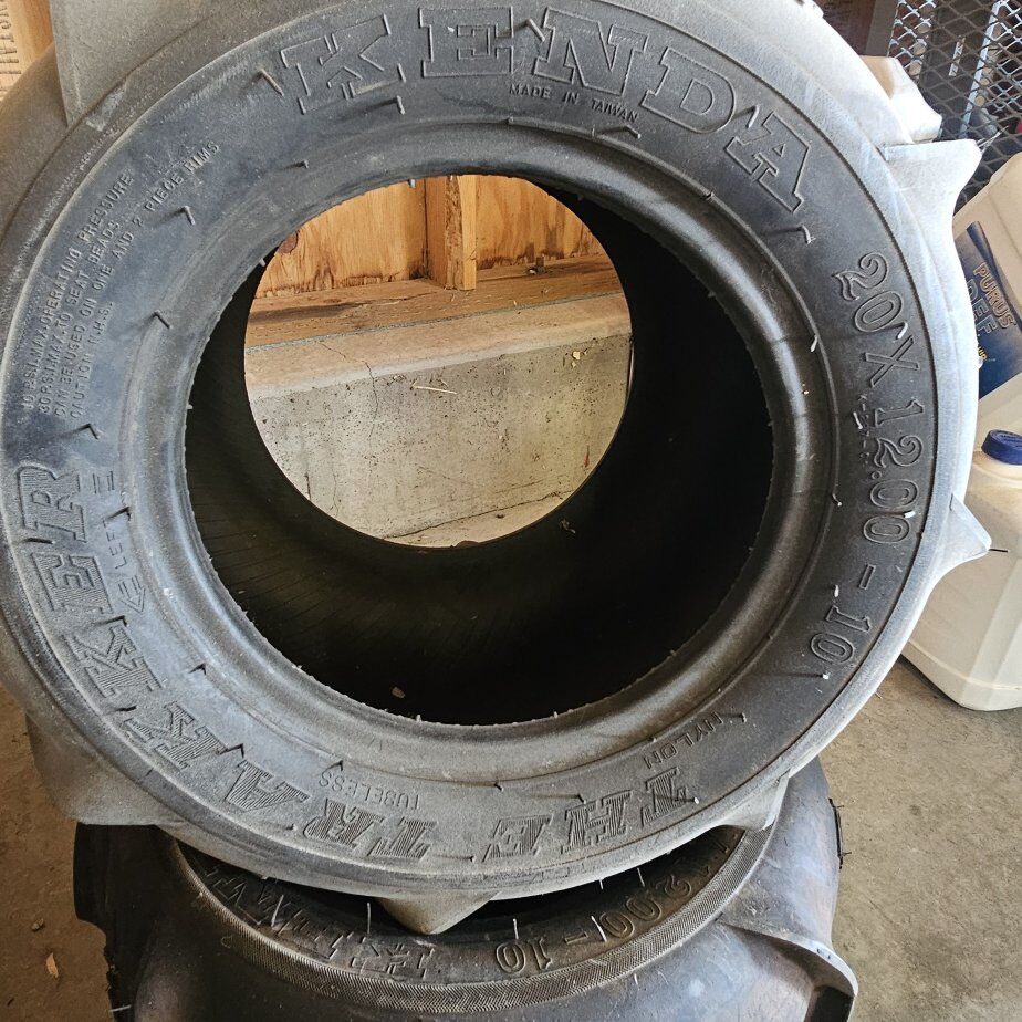 kenda the trakker paddles 20x12.00-10