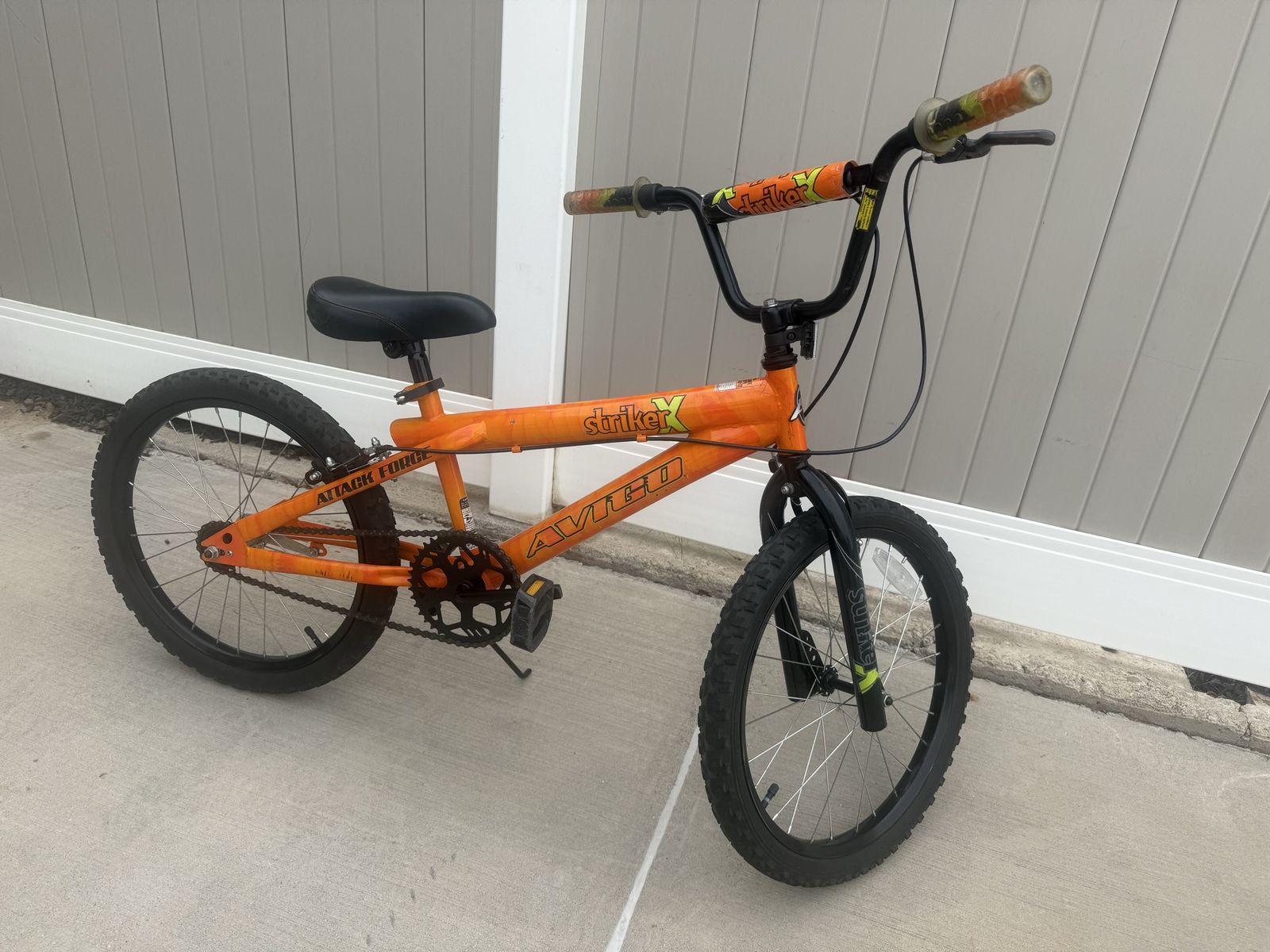 Avigo Striker Kids' BMX Bike, Orange, 20-inch Wheels - Attack Force Graphics