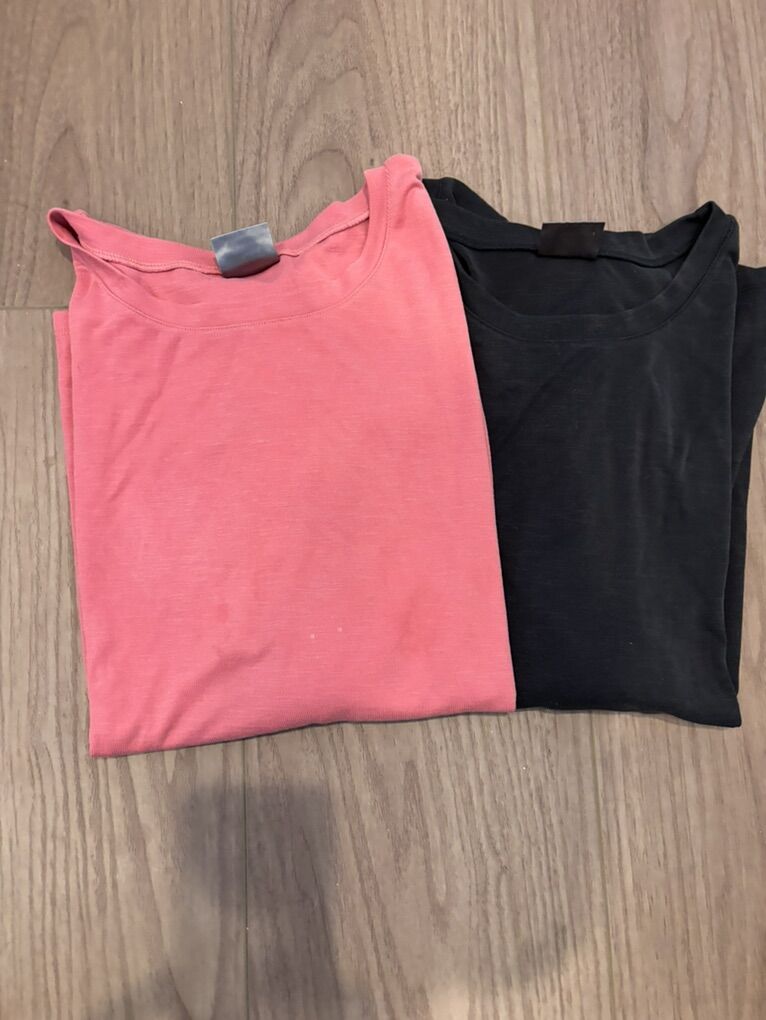 Women’s XXL Short Sleeve Tops $5 Each