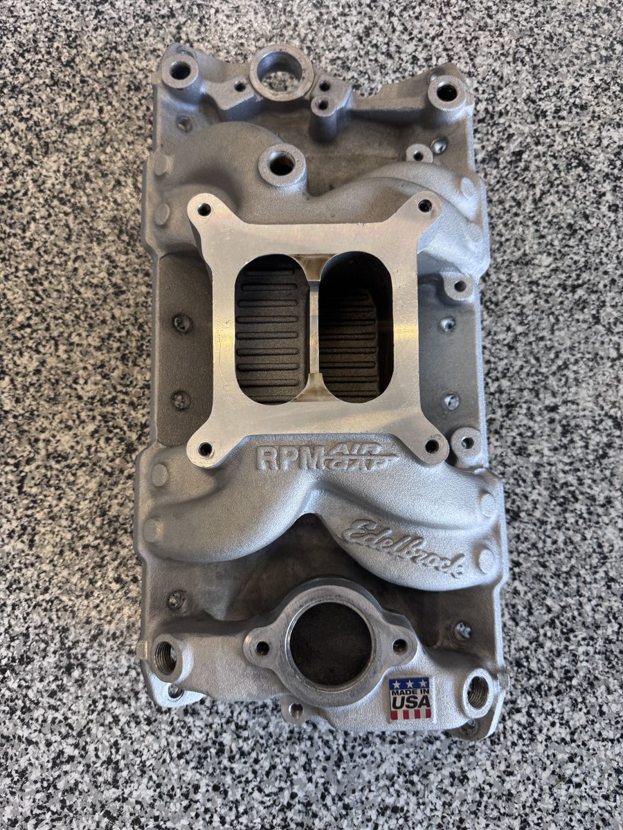 Edelbrock SBC Rpm Air Gap Manifold