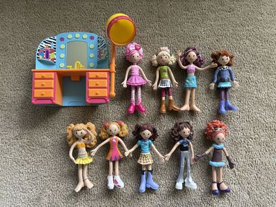 9 Mini Groovy Girls Dolls