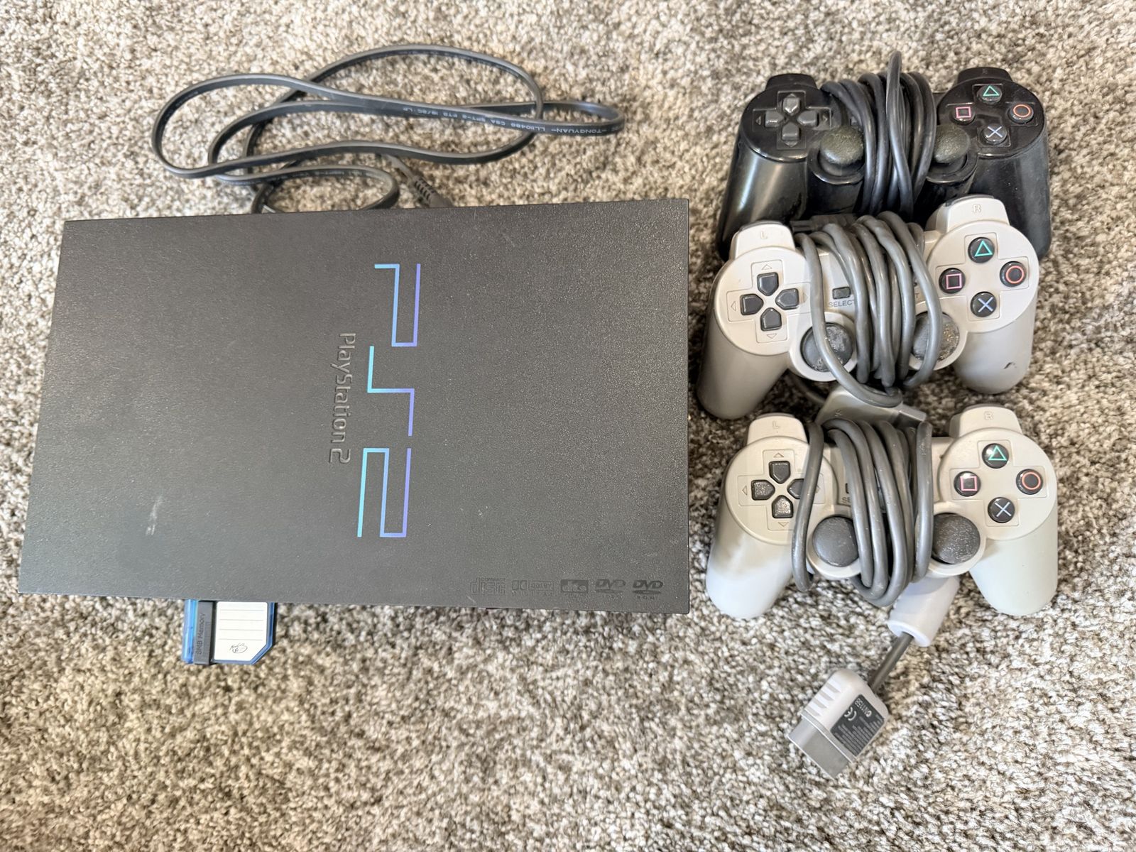 Sony PlayStation 2 (PS2) Console SCPH-39001 w/ 3 Controllers, Memory Card & 34 Games