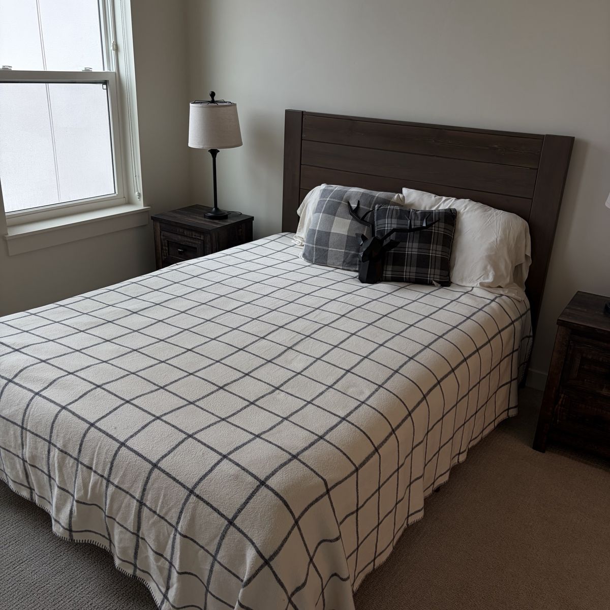 Queen bed