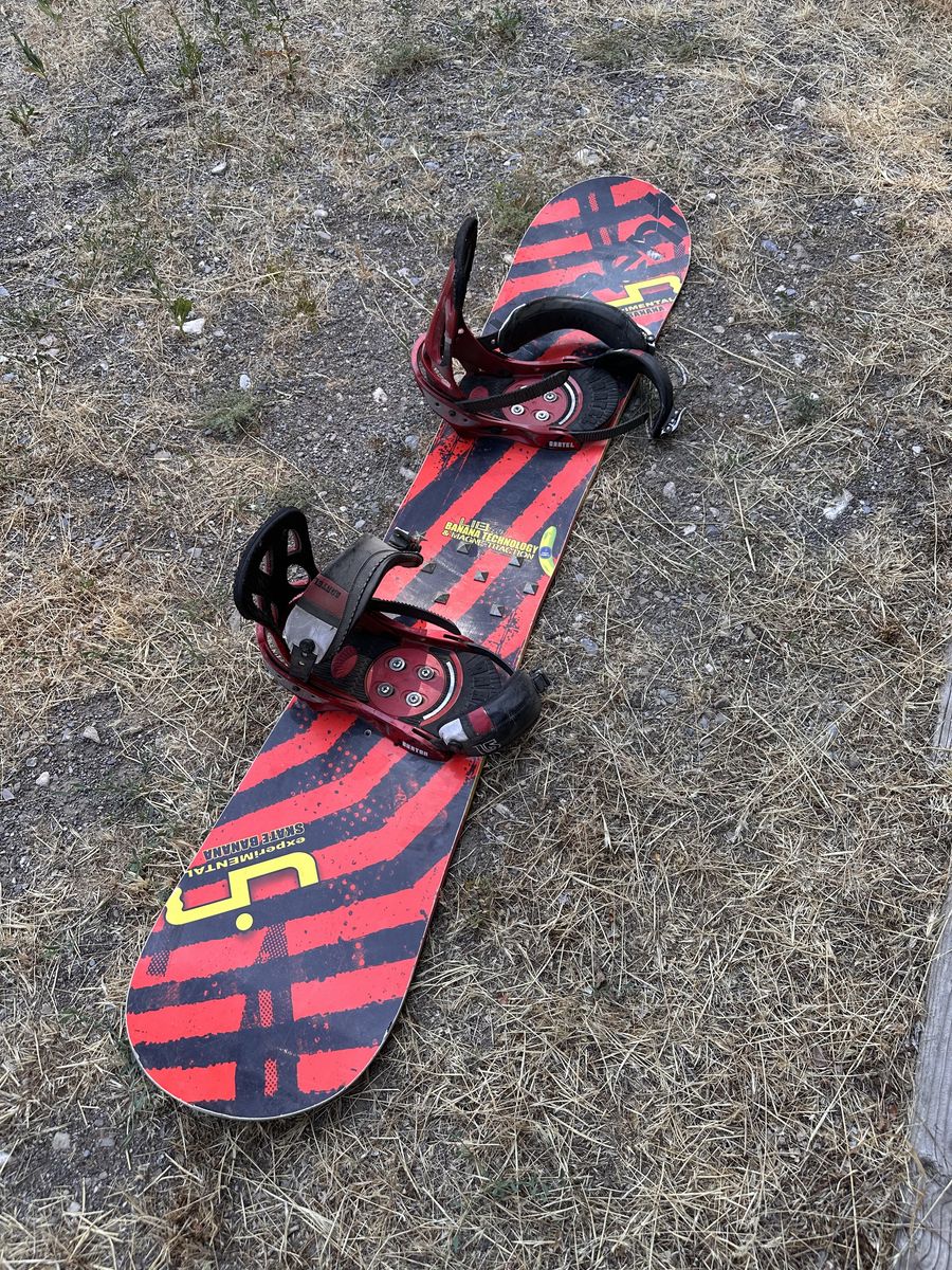 Lib Tech Skate Banana 156 Snowboard w/ Burton Bindings