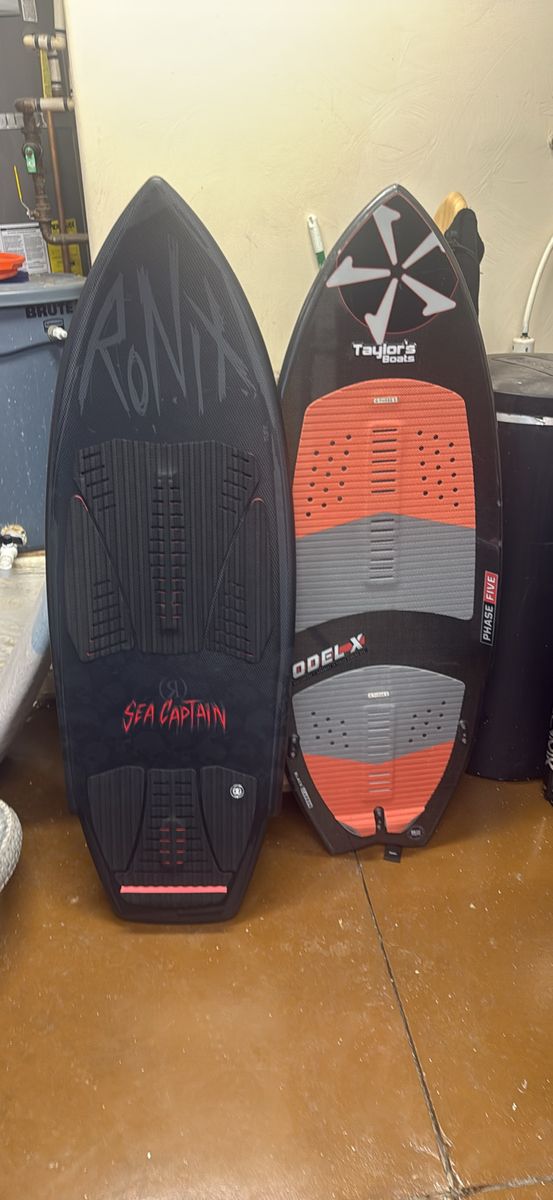 Wake surf boards