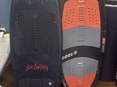 Wake surf boards