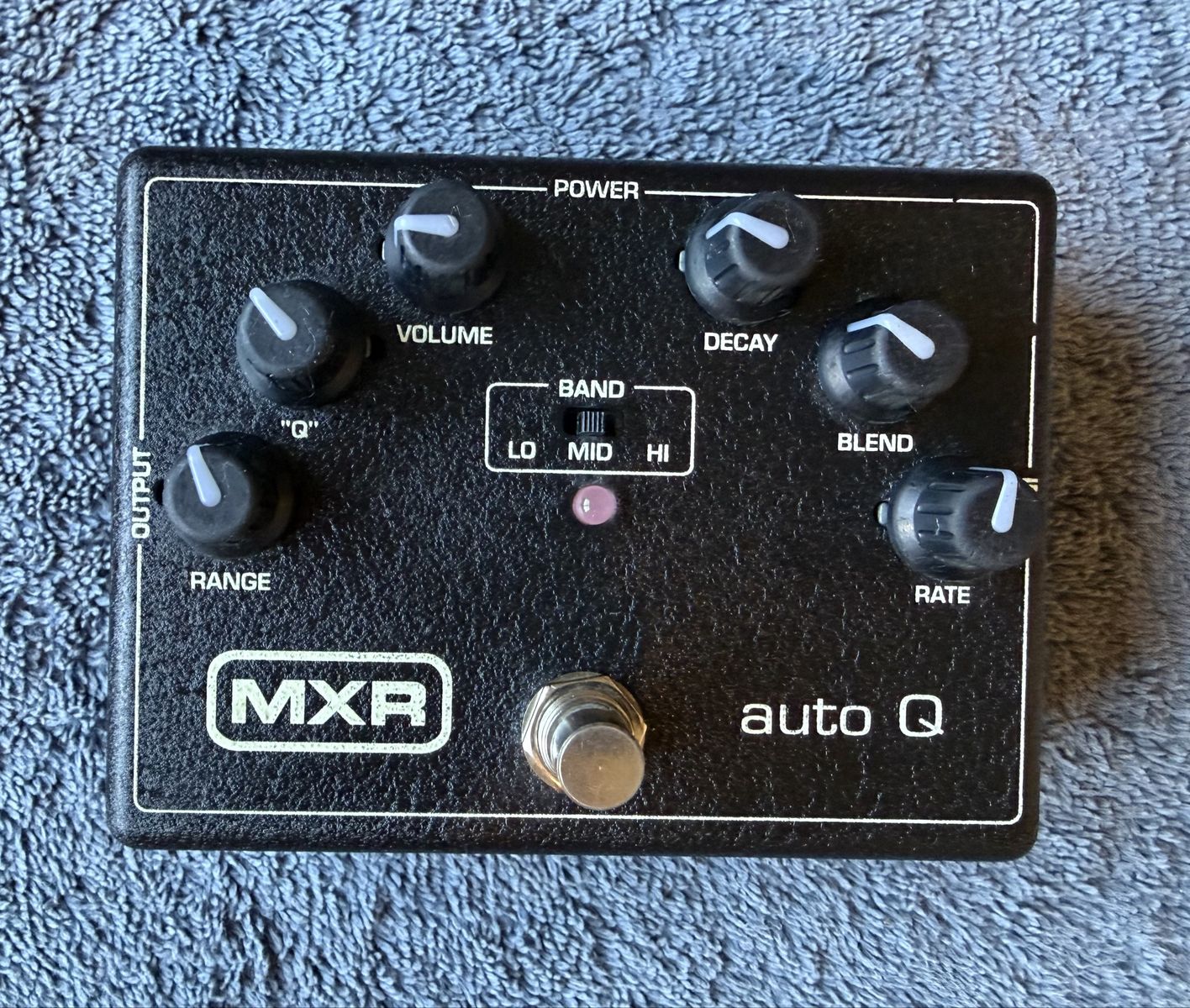 MXR Auto Q Envelope Filter Guitar Effects Pedal - like new