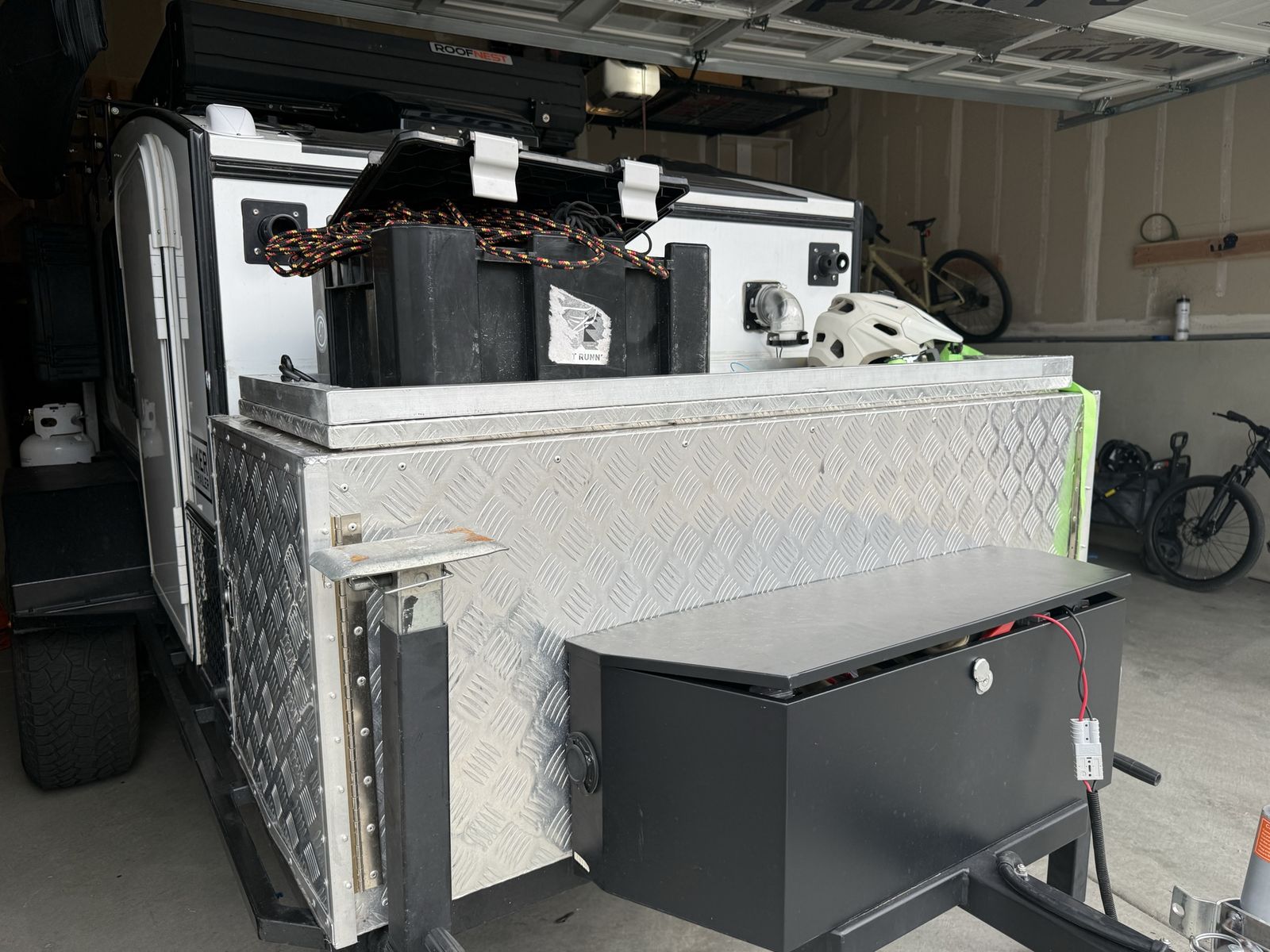 Main image 9