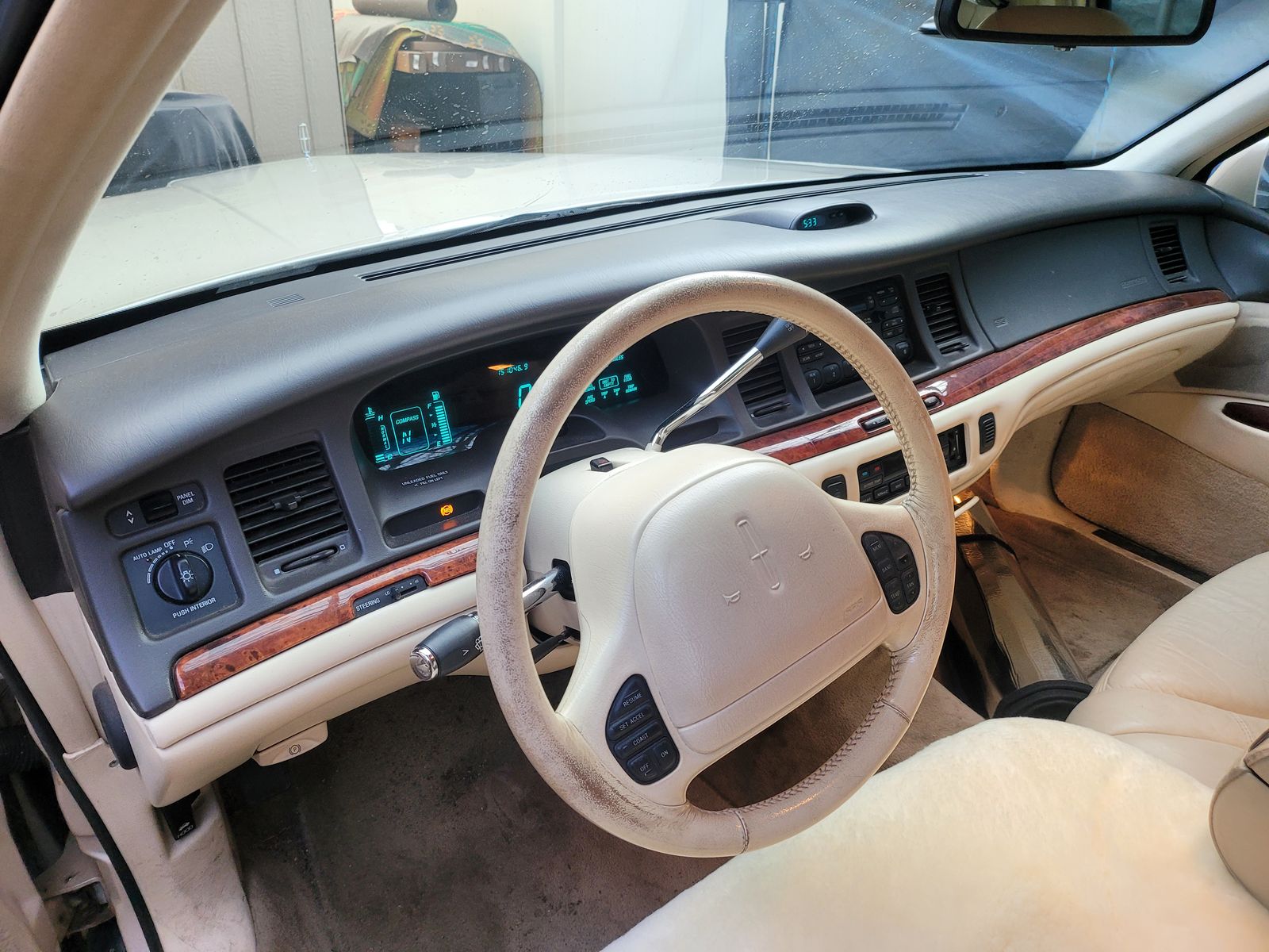 1996 LINCOLN TOWN CAR Cartier