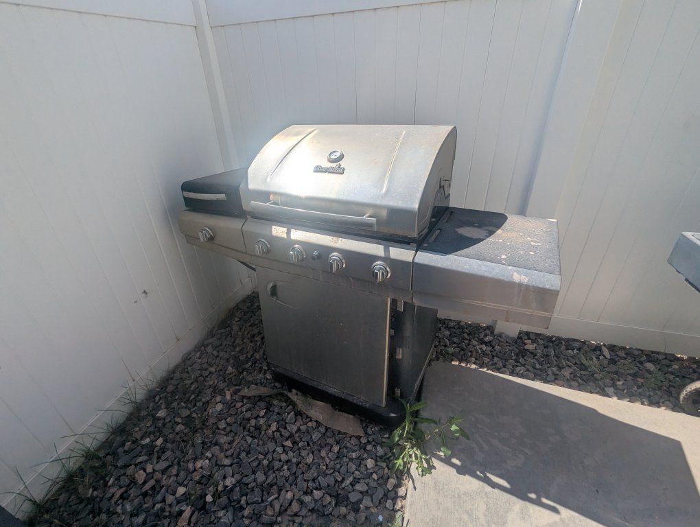 Free BBQ Grill- (Working)