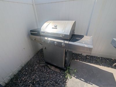 Free BBQ Grill- (Working)