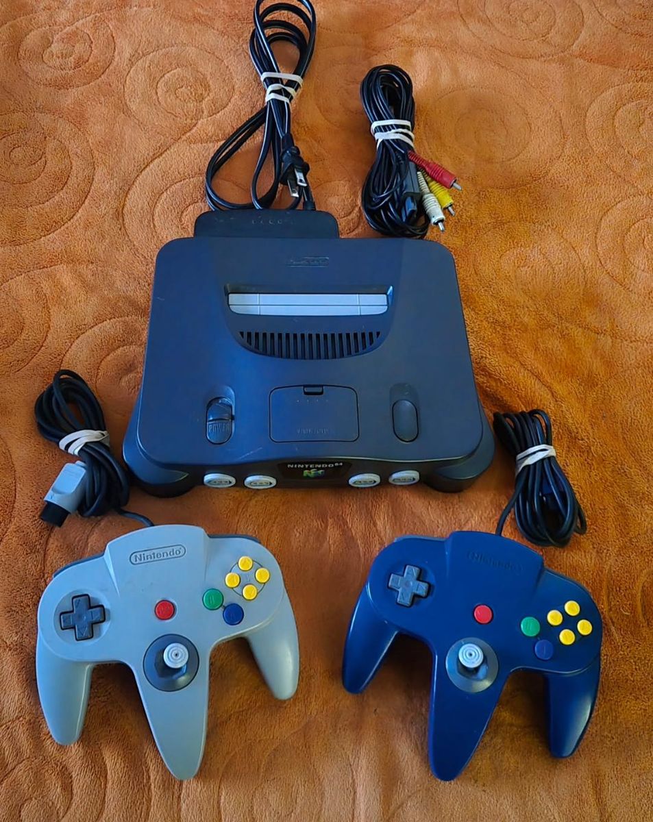 Nintendo n64 with 2 controllers~! trades considered~!