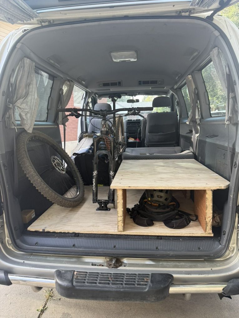 Main image 6