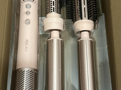 vNew in box Hot Air Hair Dryer Blow Brush