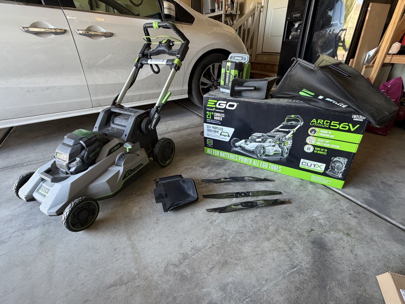 EGO Select Cut Mower with 7.5 battery