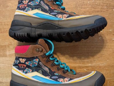 Inkkas women's size 9 hiking boots