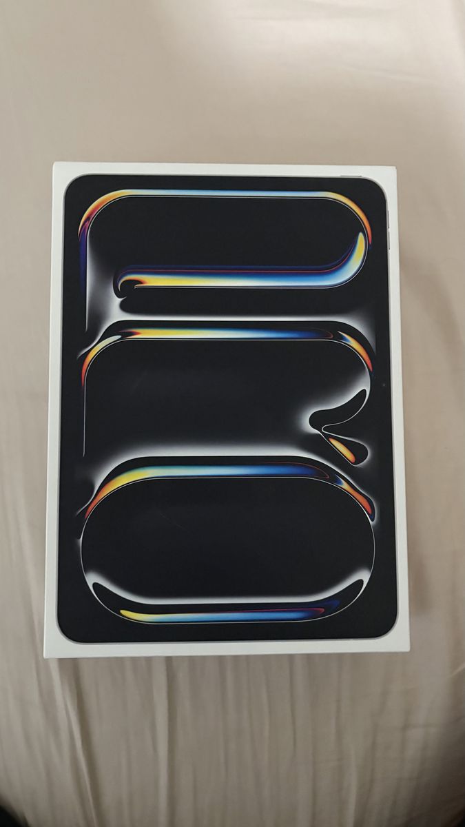 Apple iPad Pro 11-inch (M5) Wi-Fi 256GB - New in Box