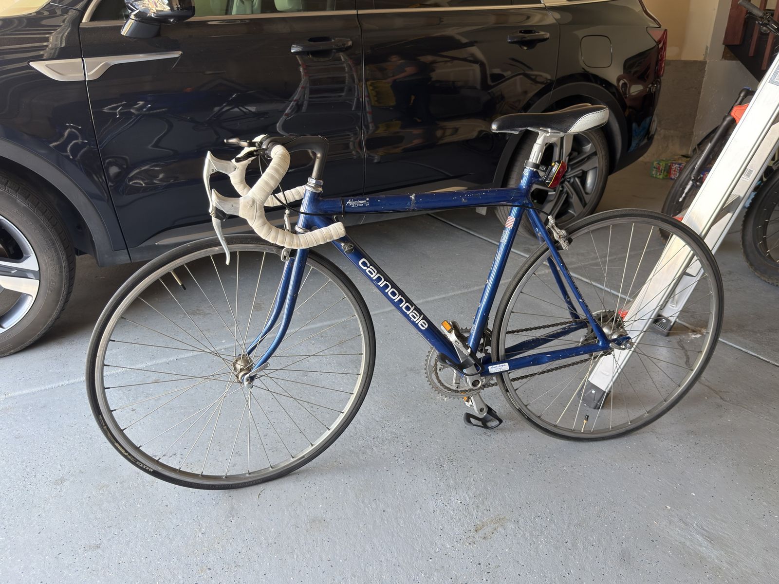 Cannondale Aluminum Blue Road Bike - Vintage, Good Condition