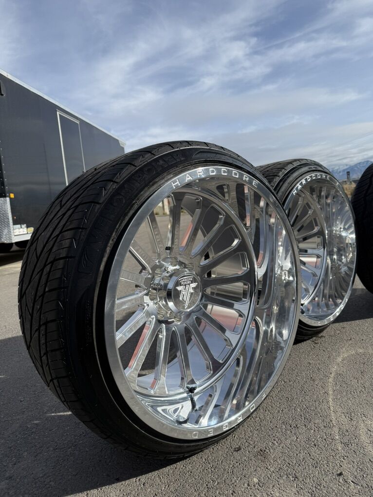 NEW 24x14 Hardcore Forged trump/ 295/35/24