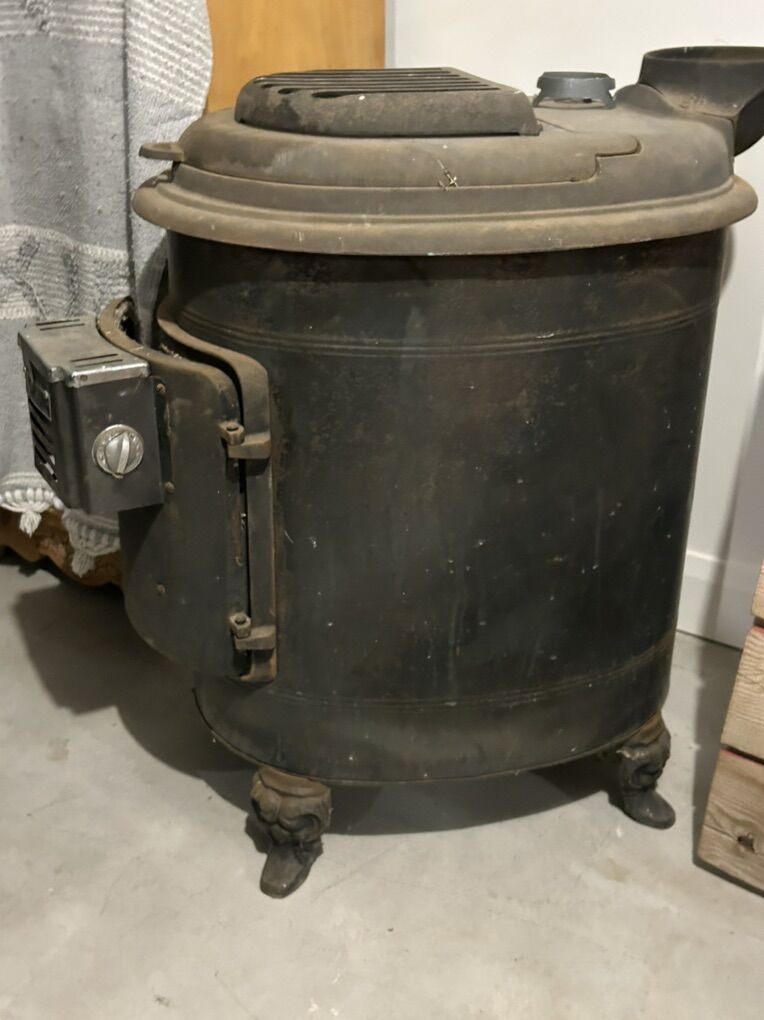 Potbelly Wooden Stove.