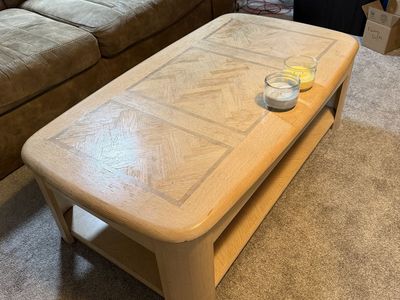Coffee Table w/storage- Light wood