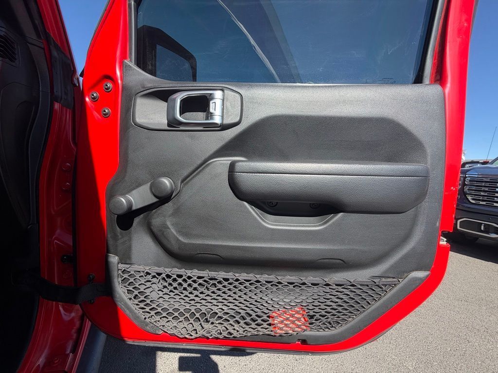 Main image 24