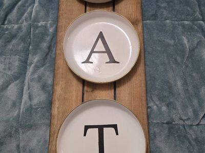 "EAT" Kitchen Wall Decor Sign. Bowls on Wood. Rustic